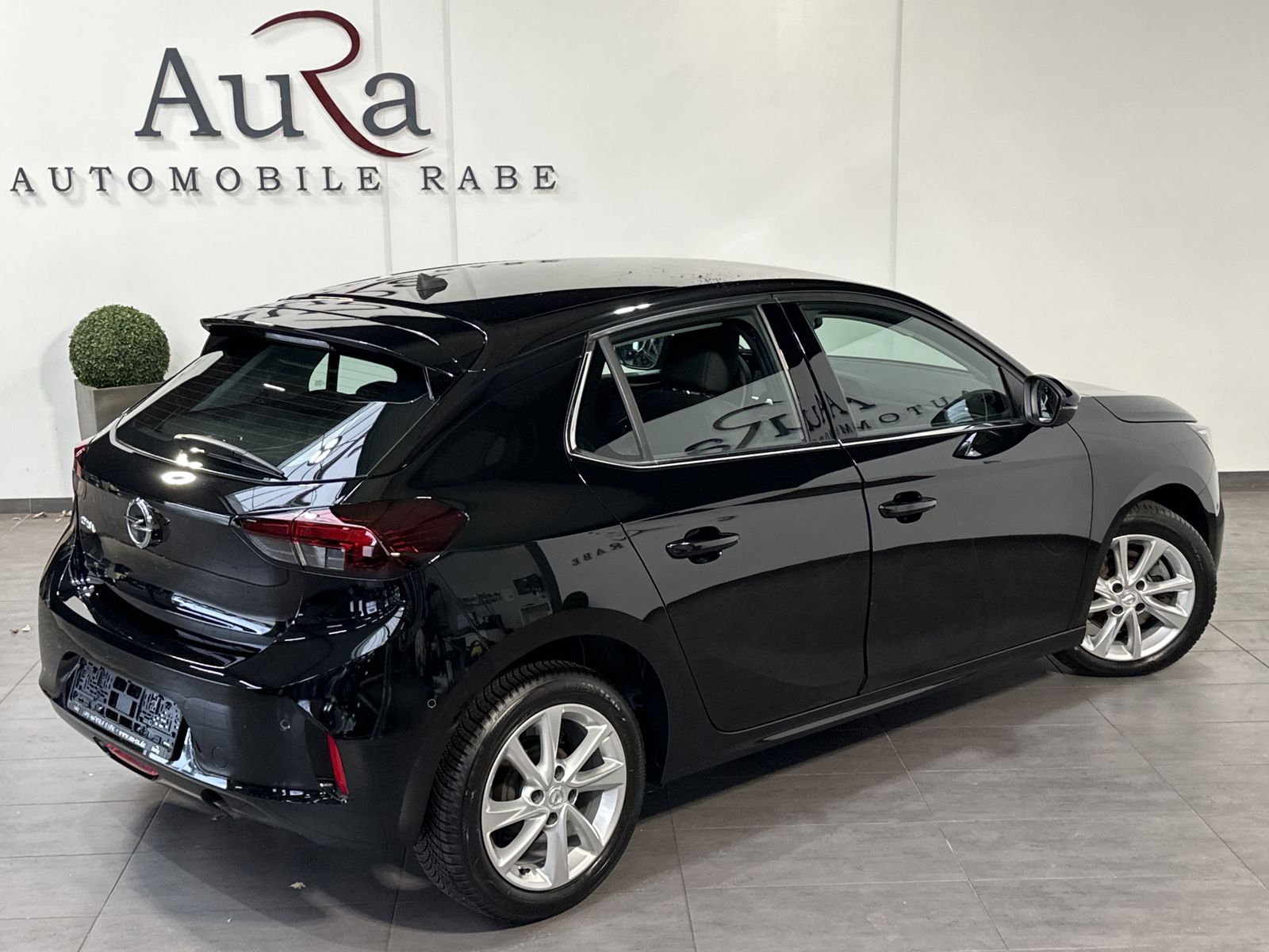 Fahrzeugabbildung Opel Corsa 1.2 5-Türer Elegance LED+DAB+SHZ+EPH+TEMP