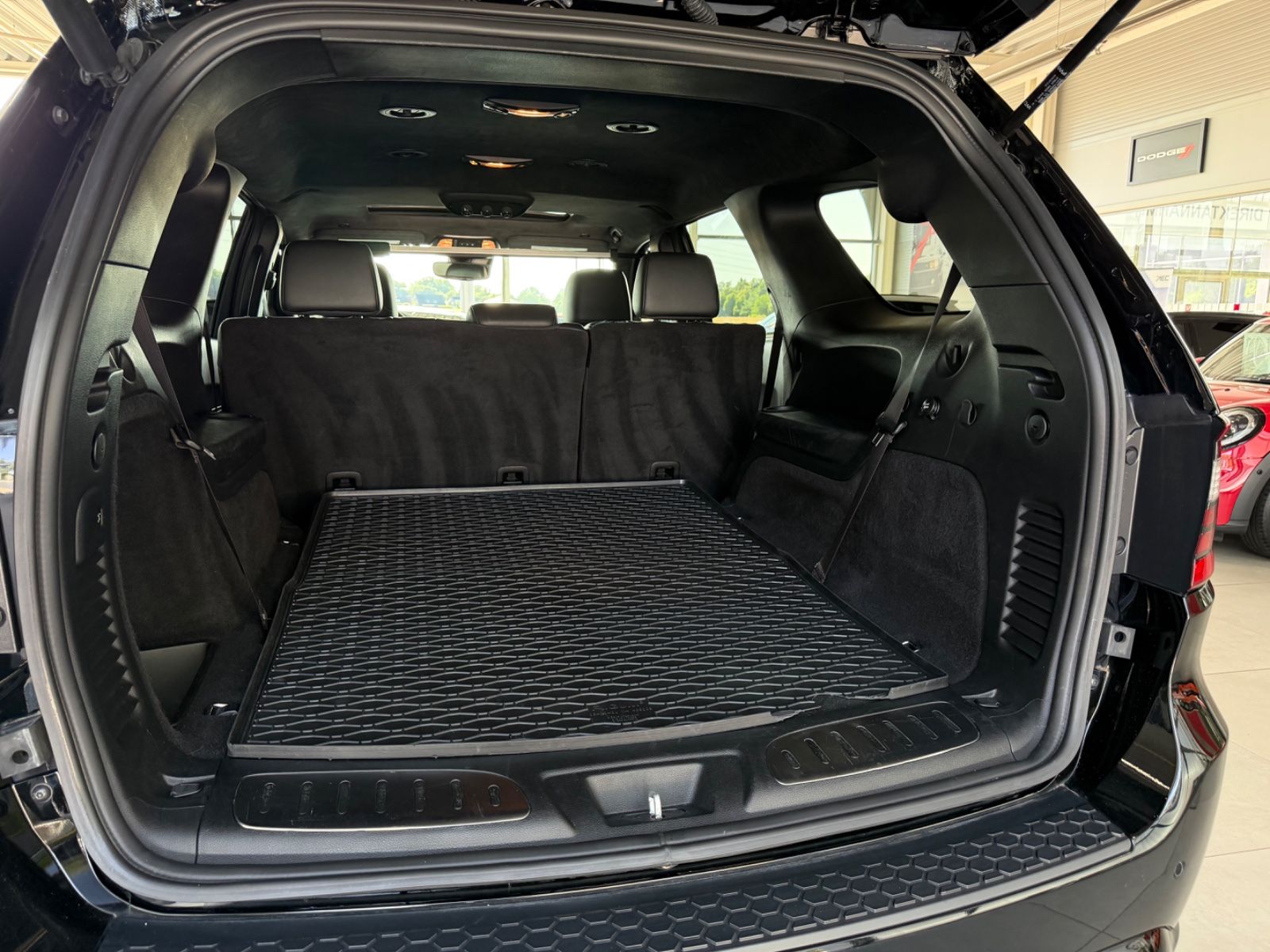Fahrzeugabbildung Dodge Durango 5,7 HEMI R/T LPG Black-Top 7-Sitzer