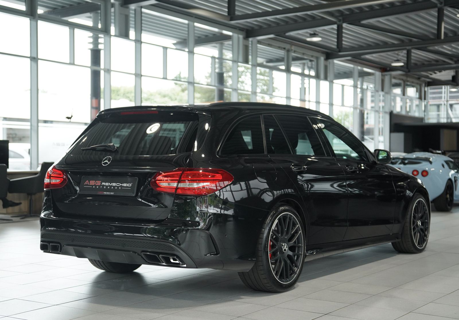 Mercedes Benz C 63 Amg