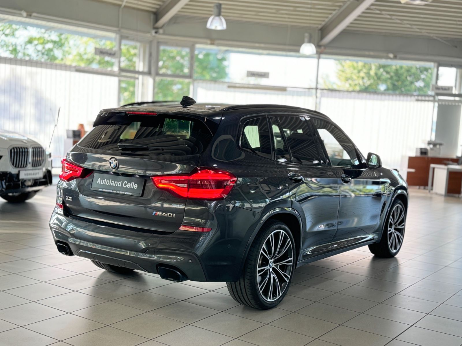 Fahrzeugabbildung BMW X3 M40i Panorama Kamera HUD DAB H/K Komfort 21"