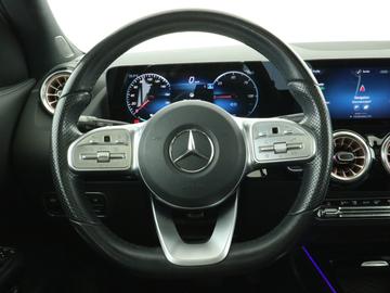 2021 Mercedes-BENZ EQA — миниатюра 11
