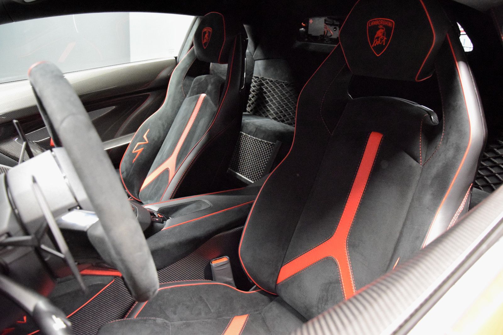 Fahrzeugabbildung Lamborghini Aventador LP 750-4 SV Superveloce Lift Carbon
