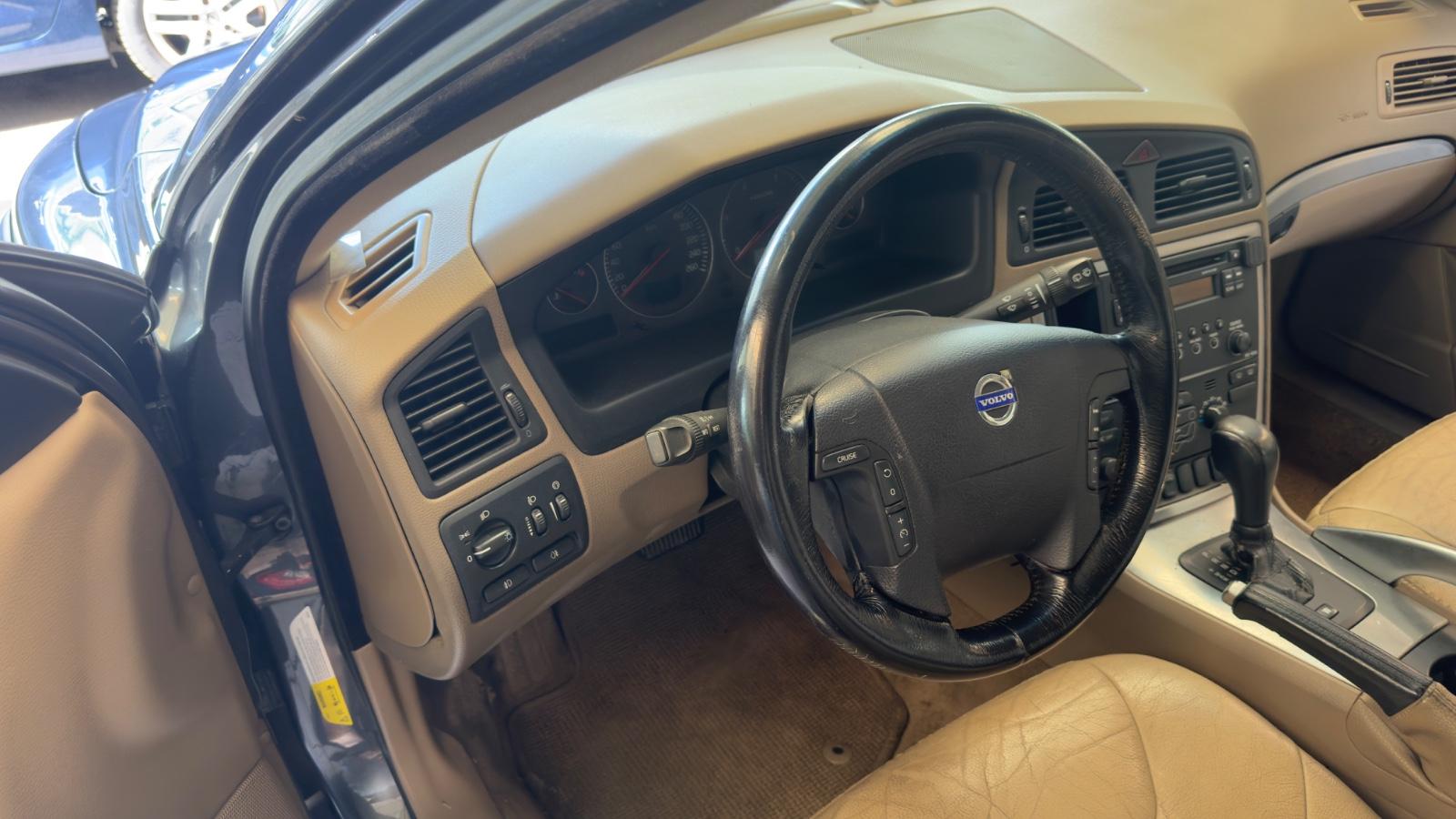 Volvo XC70 2006 — photo 10