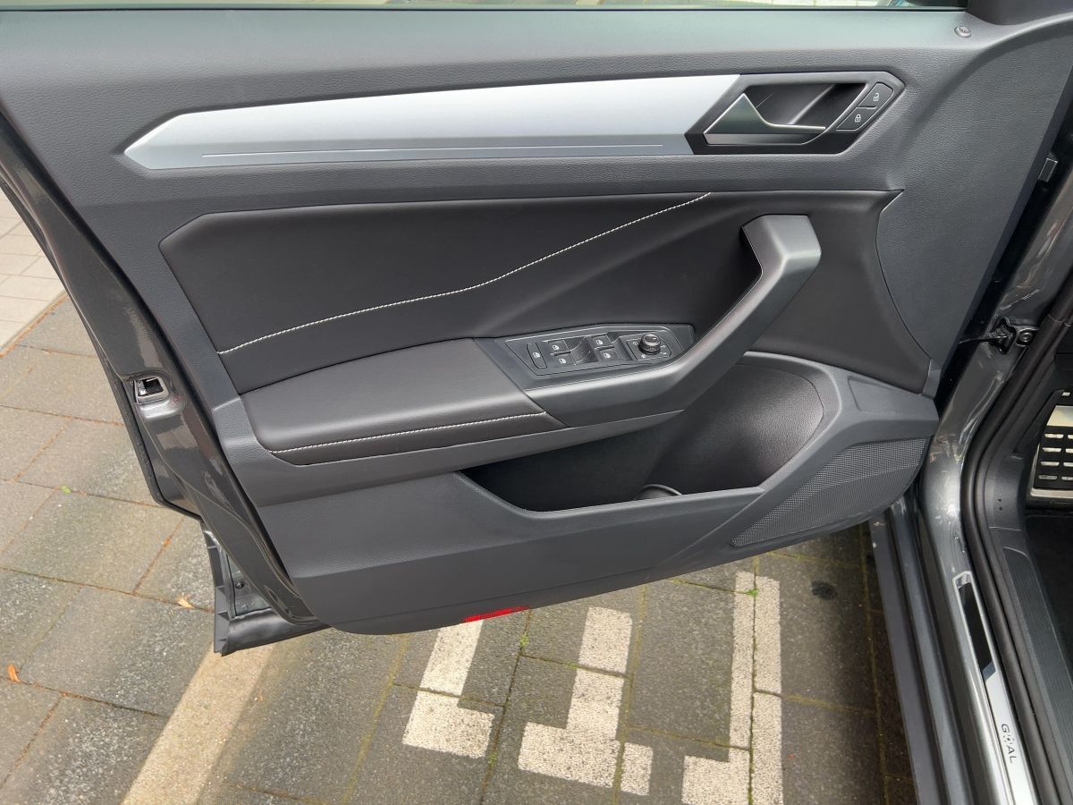 Volkswagen T-Roc - Bild 17
