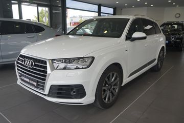 Audi Q7 - 3