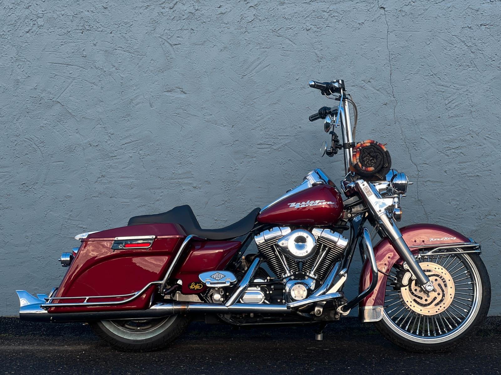 Harley-Davidson FLHRSI ROAD KING CUSTOM *CHICANO*LIEFERUNG MGL*