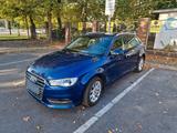 Audi A3 Sportback 1.4 tfsi 125ps Attraction - Audi A3 mit Benzin-Antrieb: Kleinwagen, Automatik