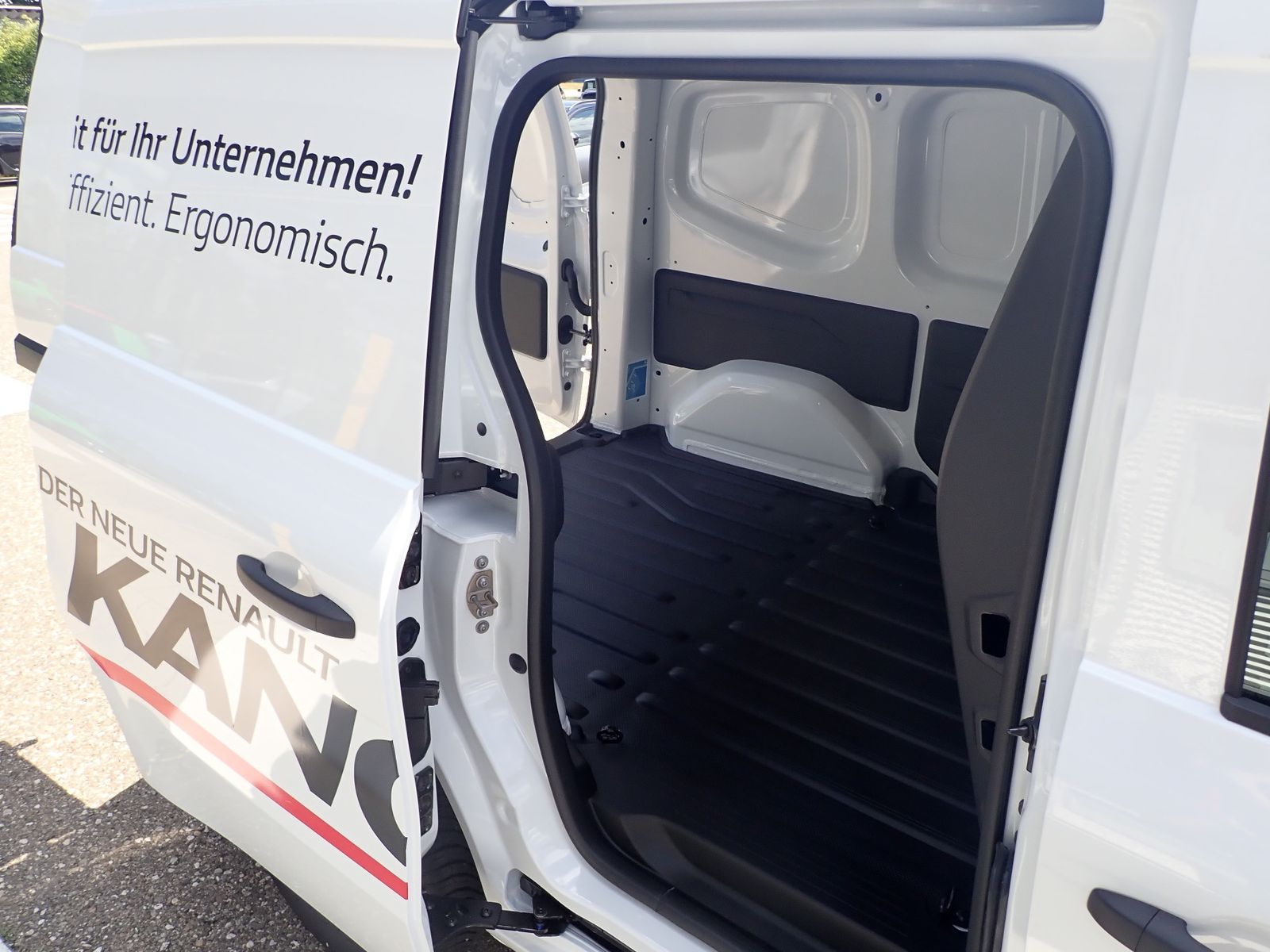 Fahrzeugabbildung Renault Kangoo Rapid Advance L1 Blue dCi 95 MY26