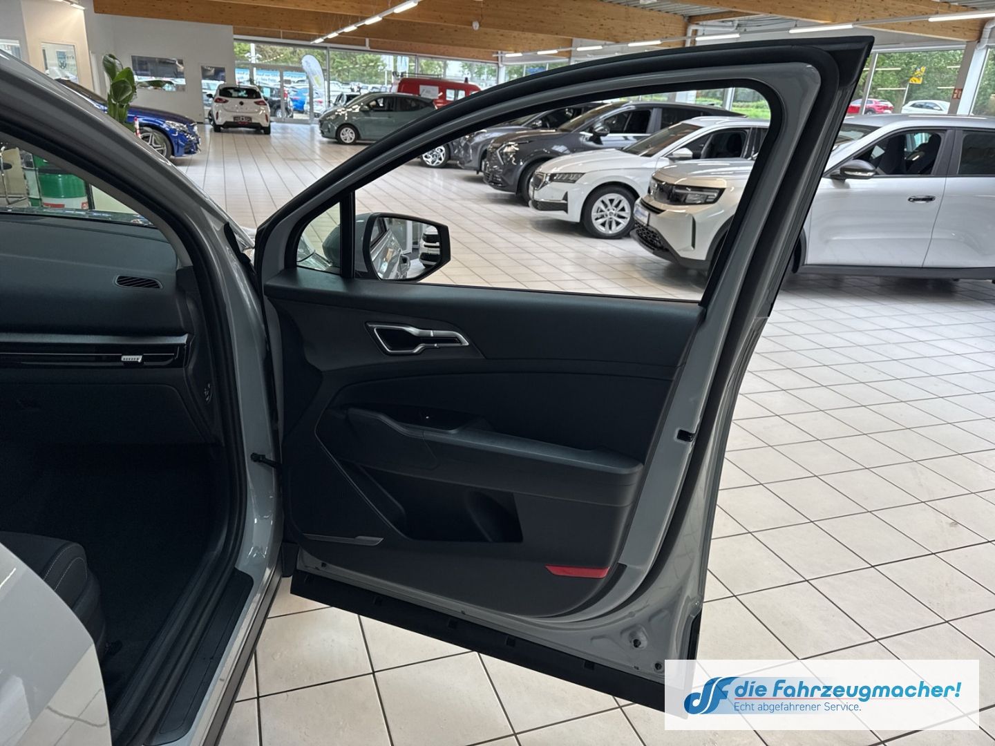 Fahrzeugabbildung Kia Sportage 1.6 T-GDI AWD 7DCT 2-Zonen-Klimaautomat