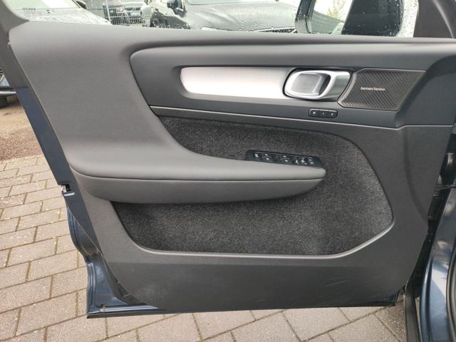 VOLVO XC 40 (Bild 15 von Array)