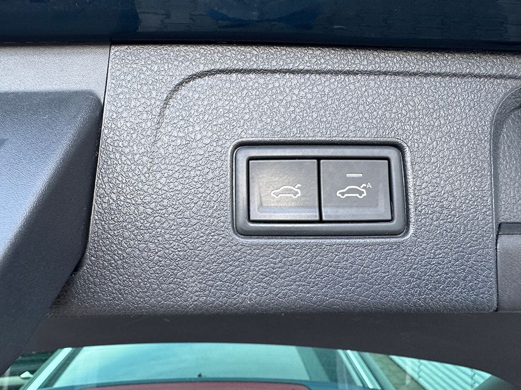 Passat Alltrack 2.0 TDI 4M *STDHZG*AHK*LEDER*