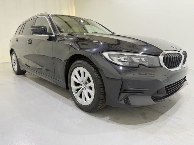 BMW 320 3-serie Touring 320i Advantage Aut8 Pano