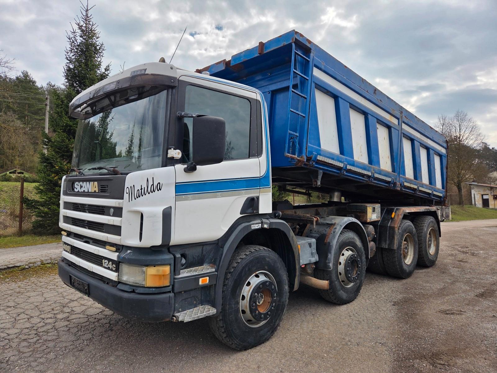 Scania P124 CB 8X4 HZ/400 3way tipper RETARDER