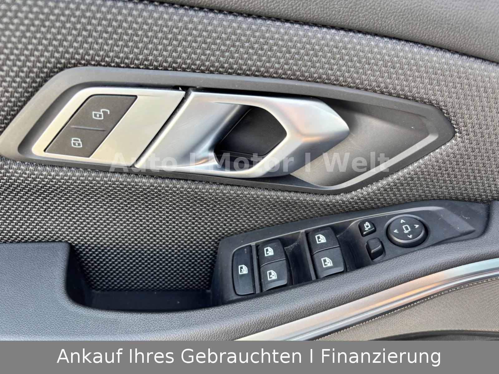 Fahrzeugabbildung BMW 318d Touring G21 LASER/ACC/SHZ/STDHZG/PANO/KEYLE