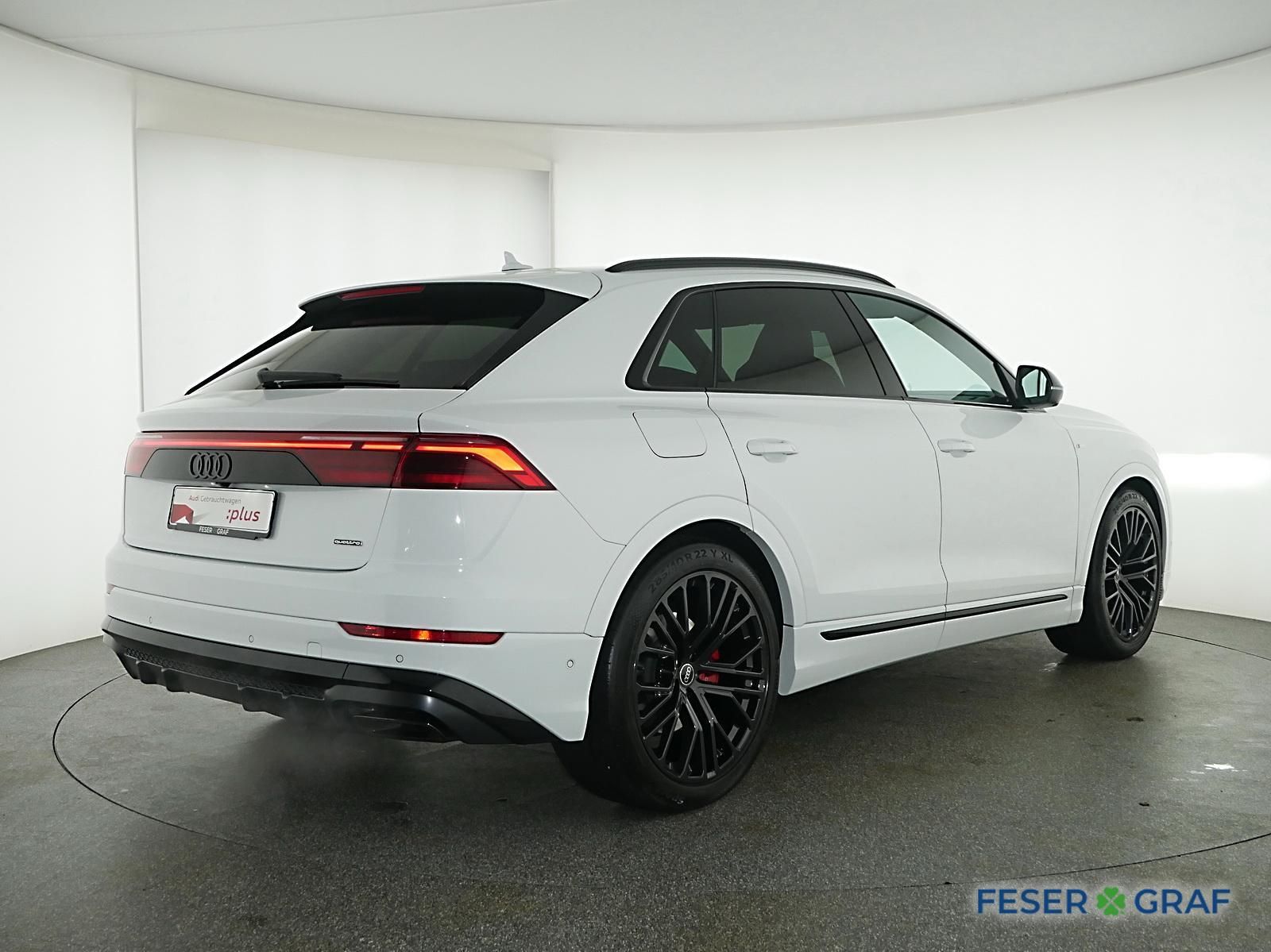 Audi Q8 TFSI e S line business quattro AHK B&O Pano foto 2