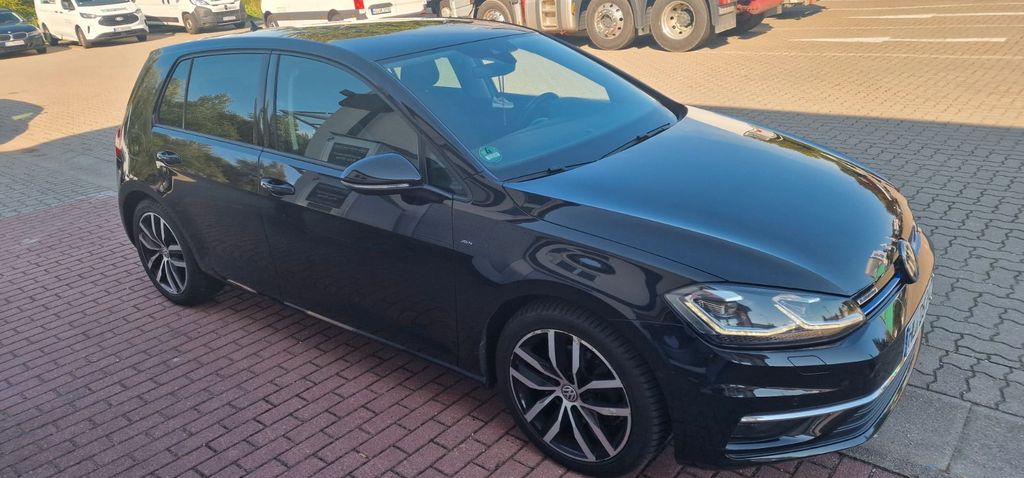 Image of Volkswagen Golf