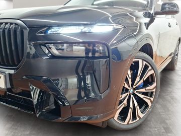 BMW X7 - 8