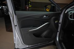OPEL Grandland GS Line 1.6 T Hybrid 4x4*ACC*360*NAVI OPEL Grandland GS Line 1.6 T Hybrid 4x4*ACC*360*NAVI
