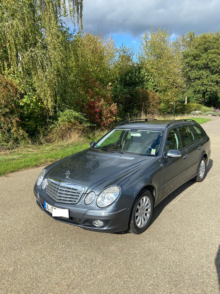 Mercedes-Benz E 220 W211