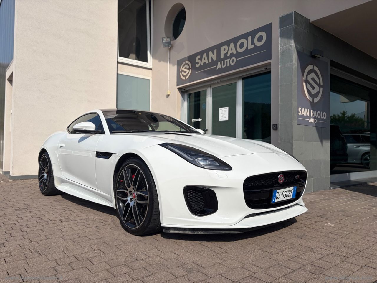 Jaguar JAGUAR F-Type 2.0 aut. Coupé Chequered Flag imagem 2