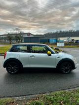 MINI Cooper SE Trim L HeadUP Leder Kamera - MINI Cooper SE von privat