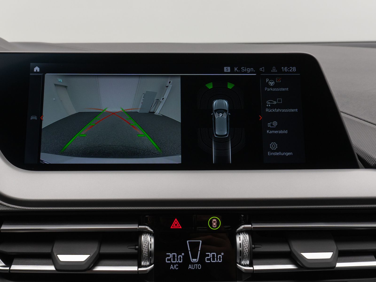 Fahrzeugabbildung BMW 118i Kamera DAB Lordos CockPitPro Lenkrhzg LED