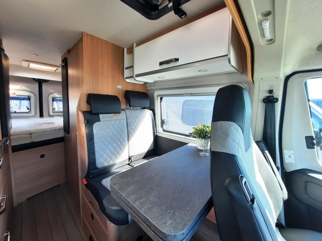 Fahrzeug Übersicht 8 Fahrzeugabbildung Weinsberg CaraBus EDITION FIRE 600 MQ Verfüg./Sparen Sie 1