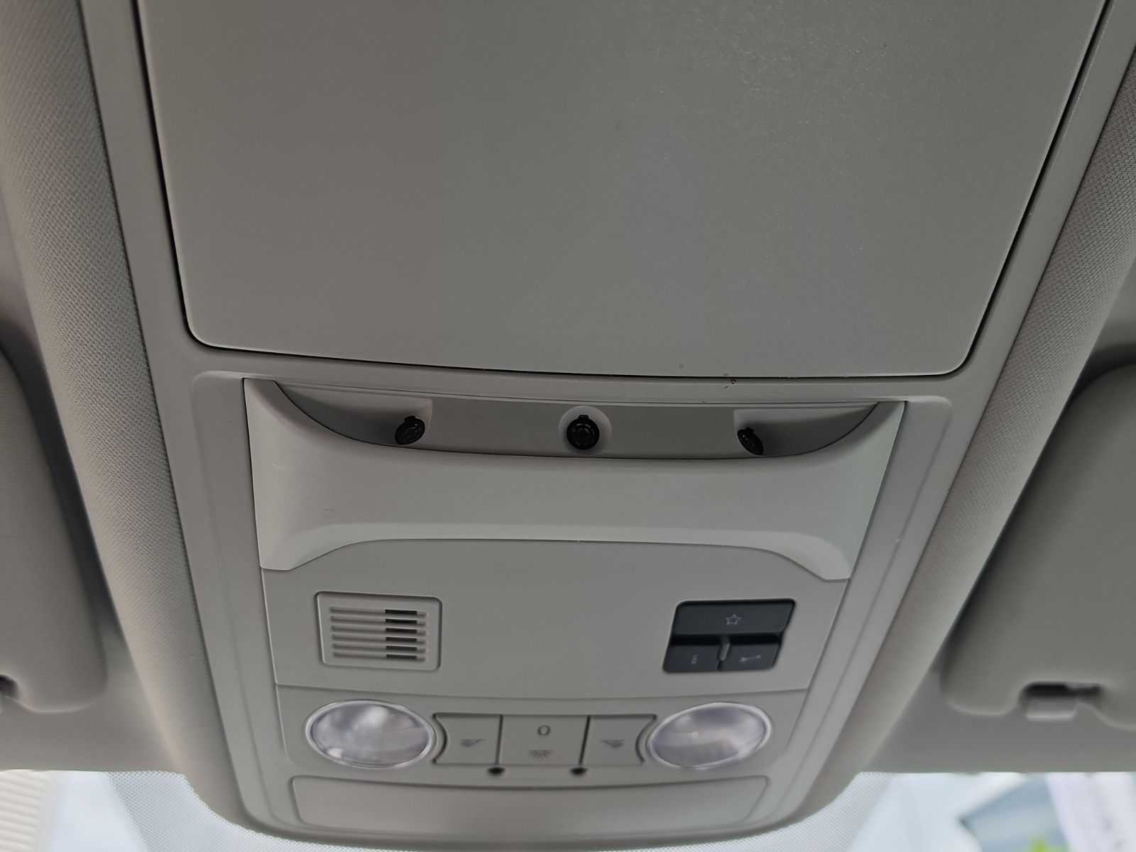 Fahrzeugabbildung Volkswagen Touran Match AUTOMATIK LEDER  PDC SHZ PDC