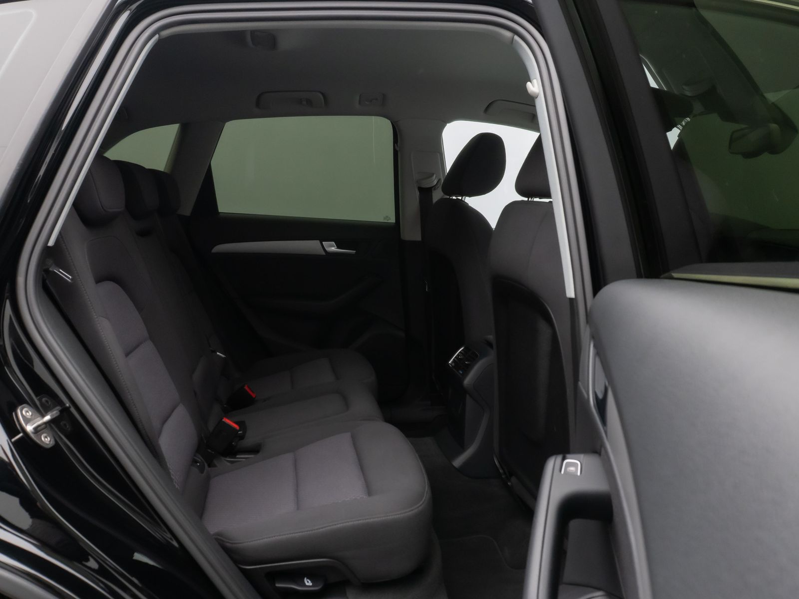 Fahrzeugabbildung Audi Q5 3.0 TDI 180 kW quattro Navi Sitzhzg PDC AHK