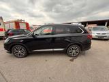 Mitsubishi Outlander  4WD Xenon AHK 7 Sitzer Navi Automatik - Mitsubishi Outlander: 7sitzer