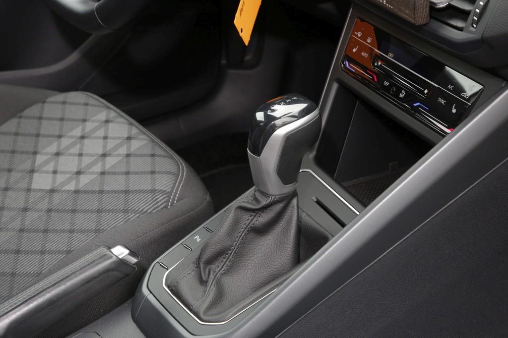 Volkswagen Polo VI 1.0 TSI DSG R-Line 17" Matrix LED Climat, миниатюра 10