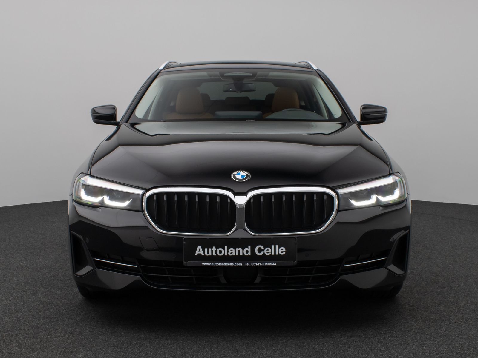 Fahrzeugabbildung BMW 530d  xD Panorama Kamera DAB HiFi AHK Alarm ACC