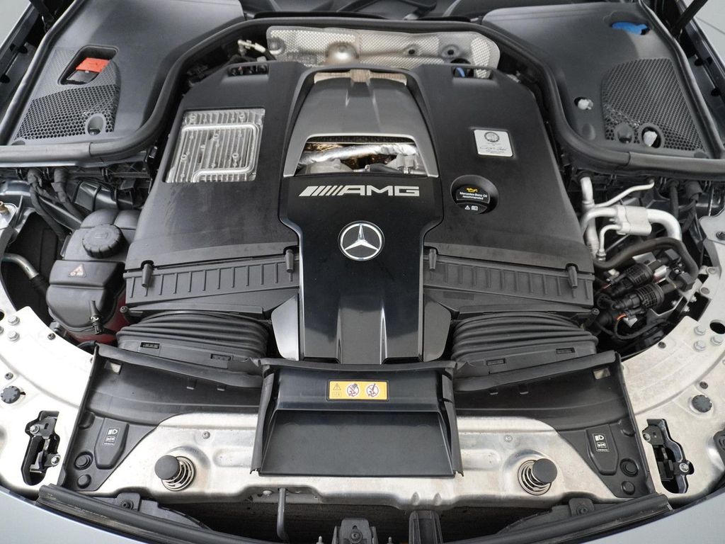 Mercedes-Benz E 63 AMG S 4MATIC+ Händlerwartung panorama dach