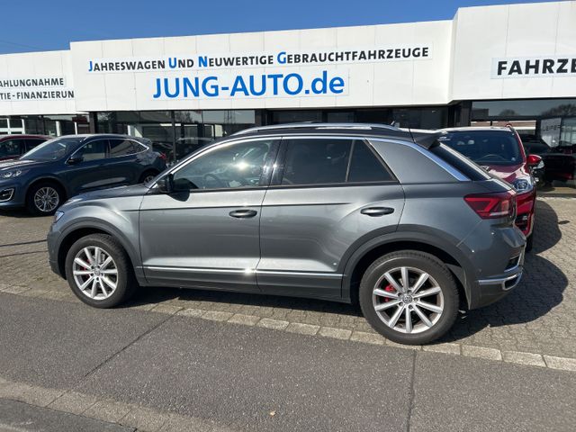 Volkswagen T-Roc Sport 4Motion Pano ACC AHK 19 Zoll Gar.