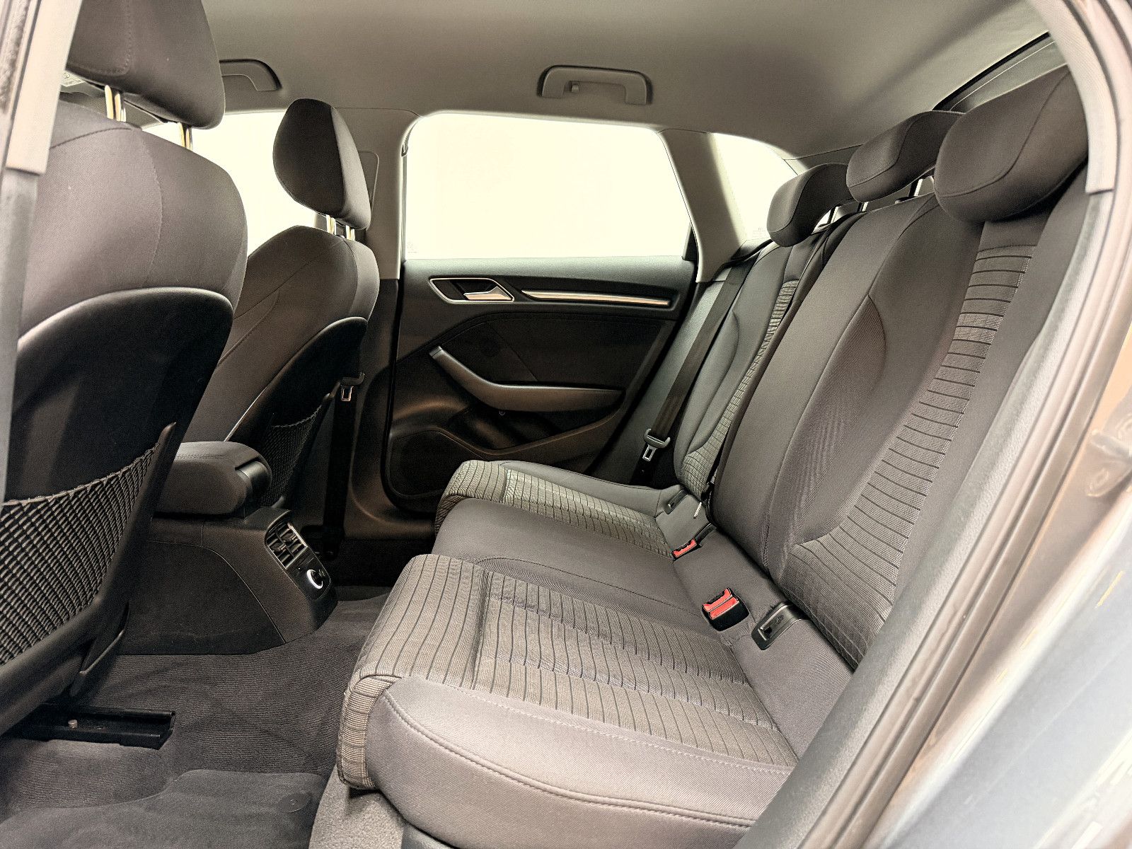 Audi A3 Sportback sport / LED / XENON / NAVI / SHZ foto 11