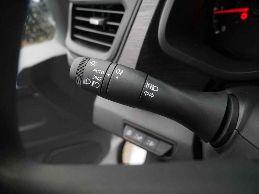 Fahrzeugabbildung Renault Trafic Komfort L1H1 Blue dCi 130 KAMERA AHK LED