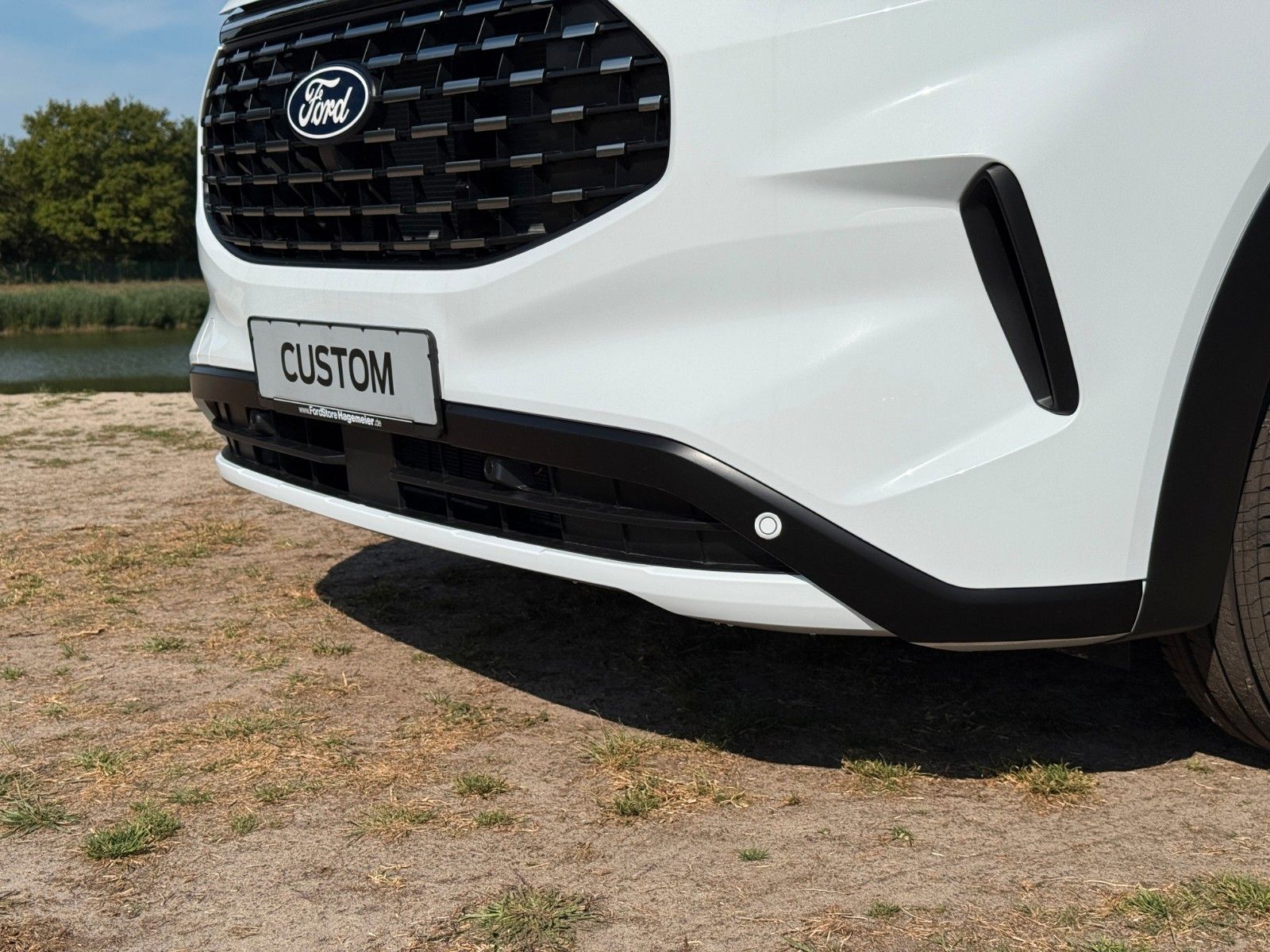 Vehicle image Ford Nugget L1 Coast | New model V710