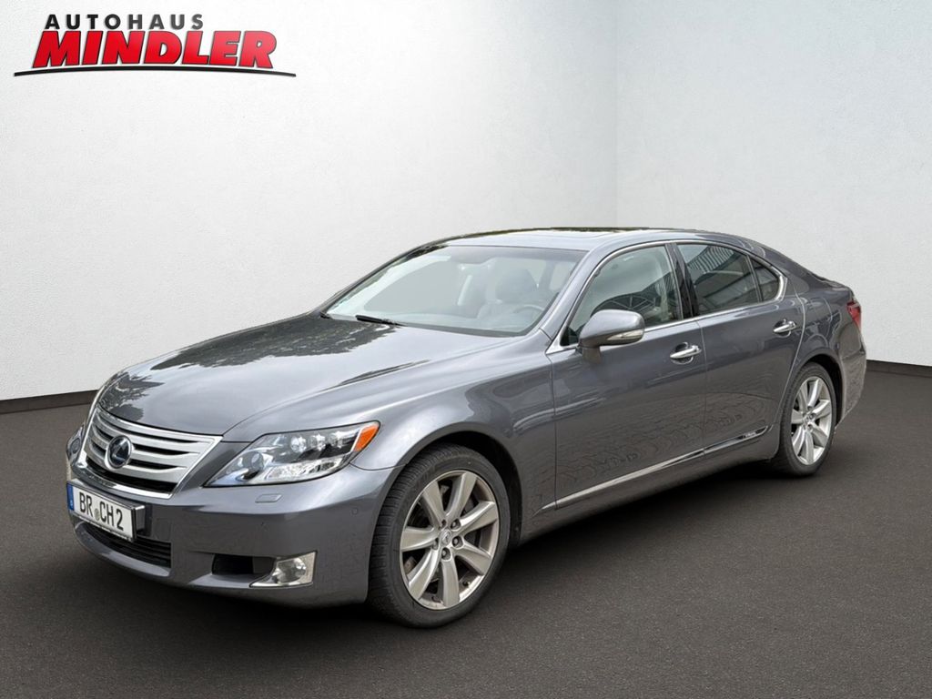 Lexus LS 600