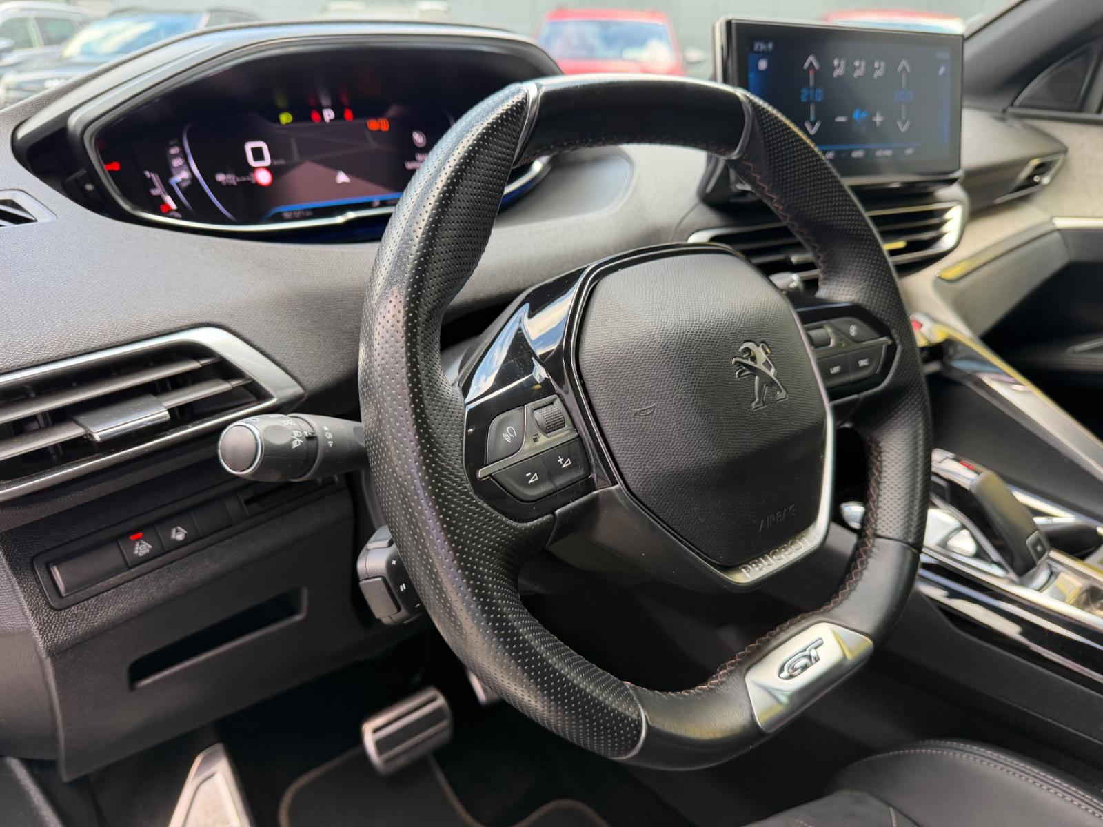 Peugeot 5008 GT 7 SITZER /LEDER/NAVI/LED/PANO/KAMERA, миниатюра 15