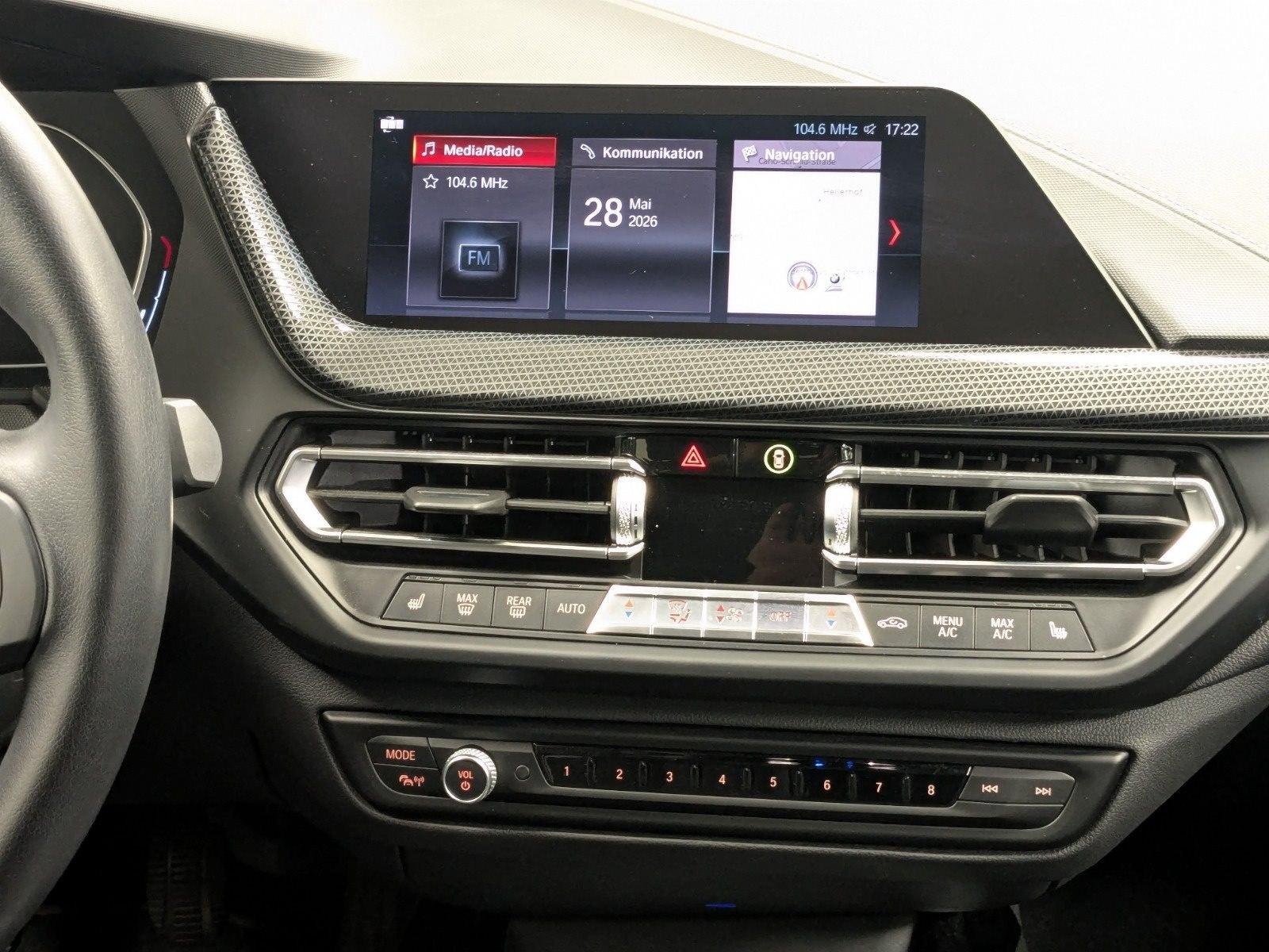 BMW 118 i Sport Line PDC LED Navi WLAN, миниатюра 8