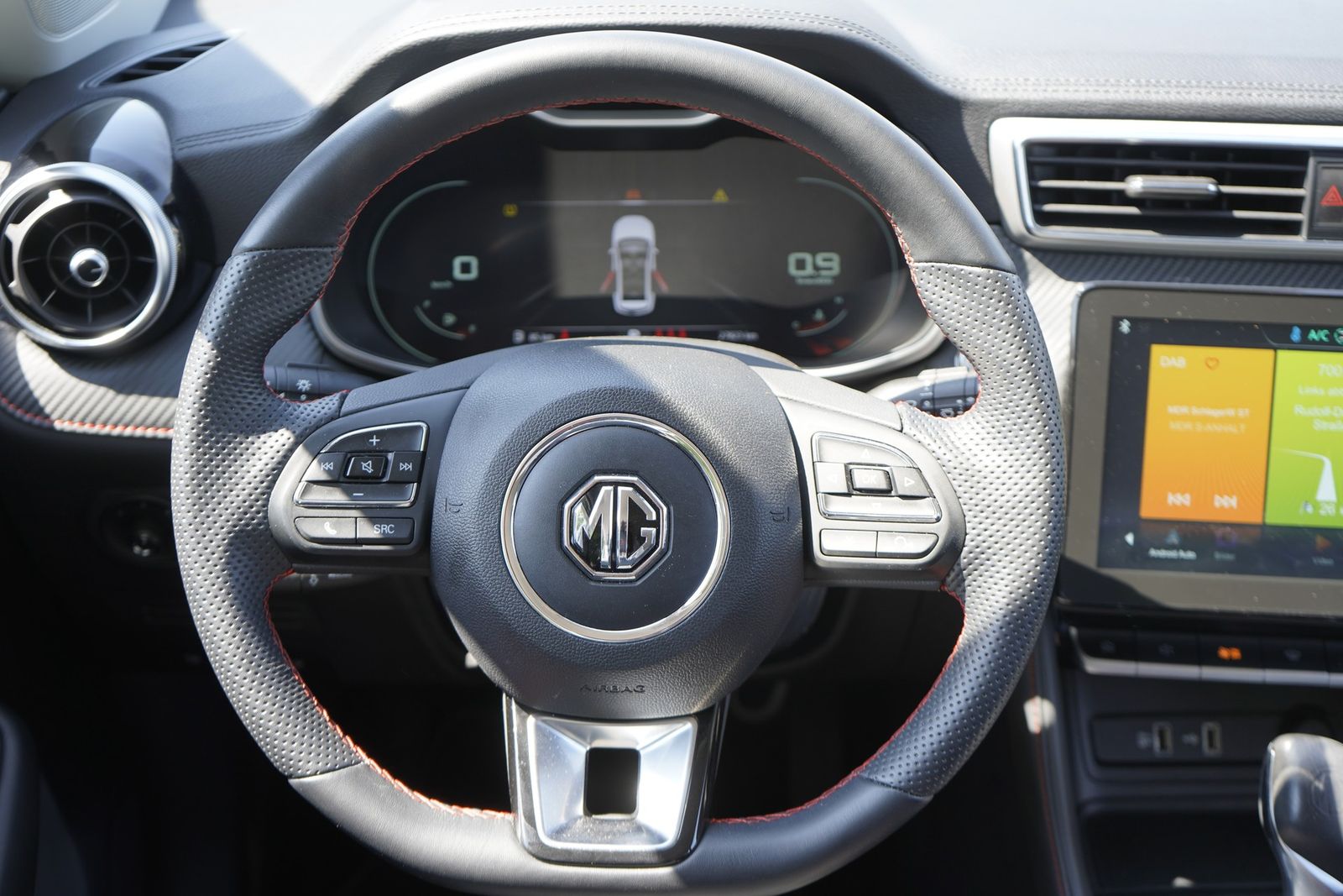 MG ZS