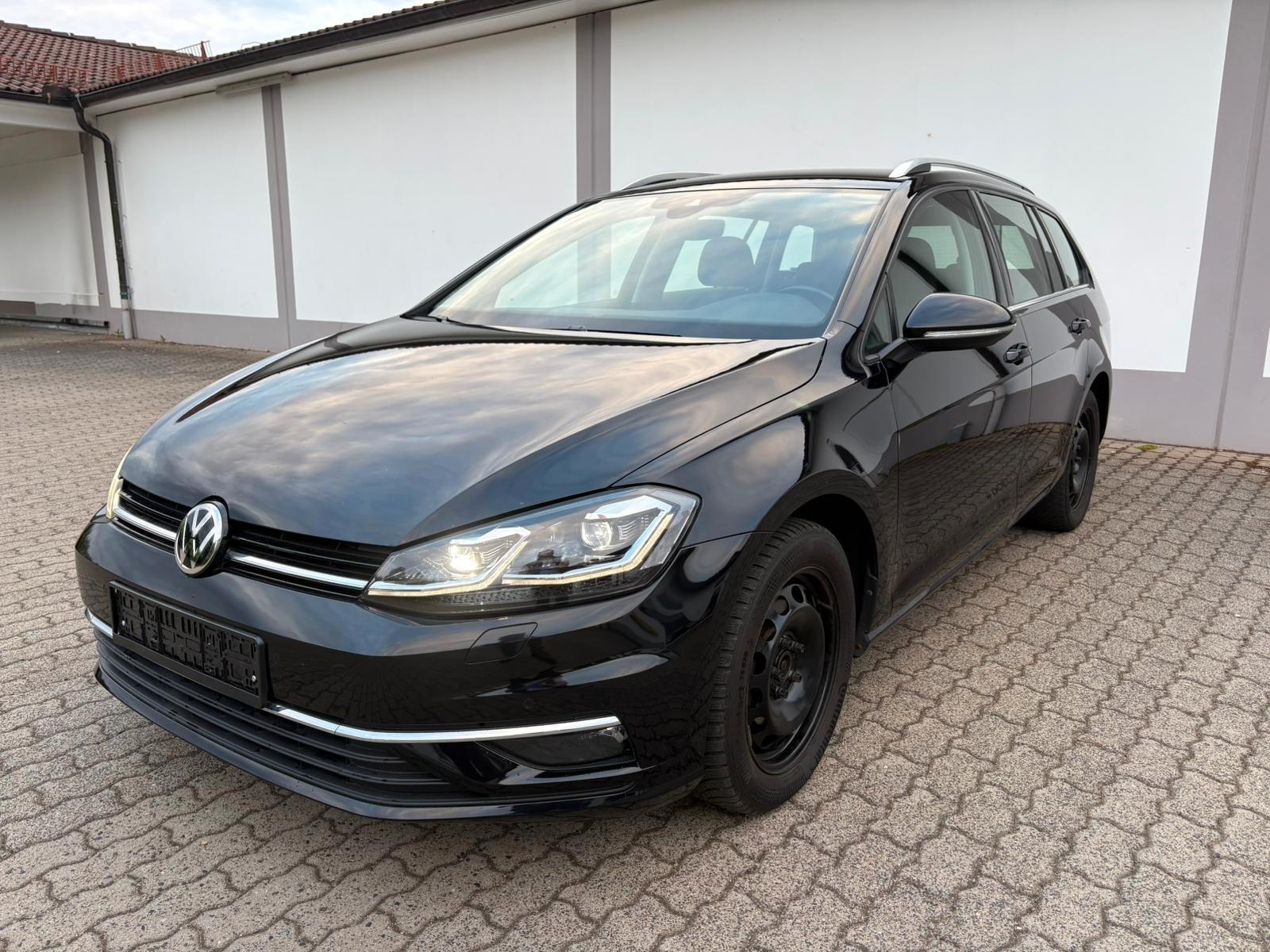 Volkswagen Golf VII Variant Highline DSG * TÜV NEU * LED