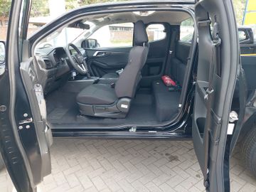 Fotografie 14 des Isuzu D-MAX 1.9 SC Autom. 3,5T Laderaumschutz