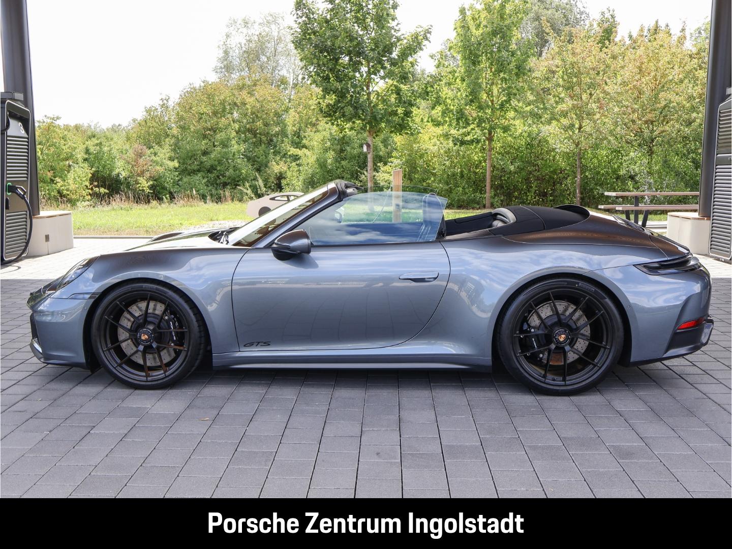Porsche 992 Carrera 4 GTS Cabriolet Burmester LED-Matrix