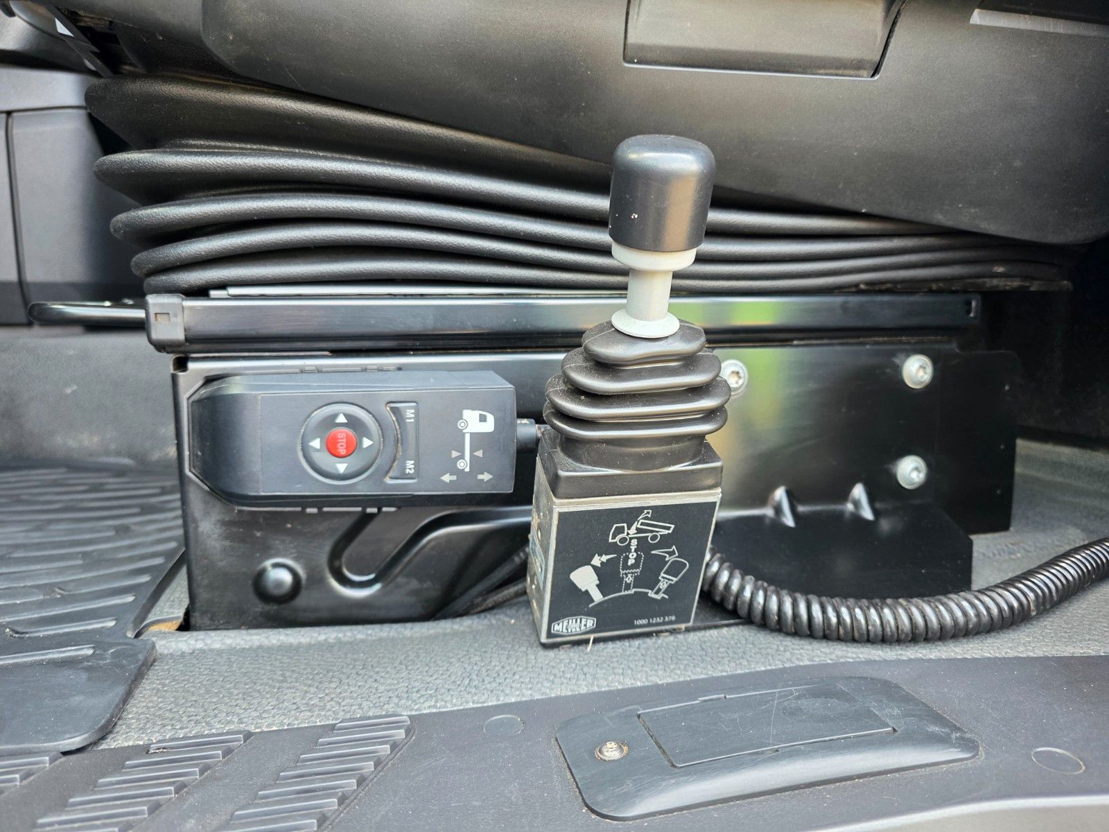 Fahrzeugabbildung Mercedes-Benz Actros 1853 LS Hydraulik Öl-Retarder Standklima