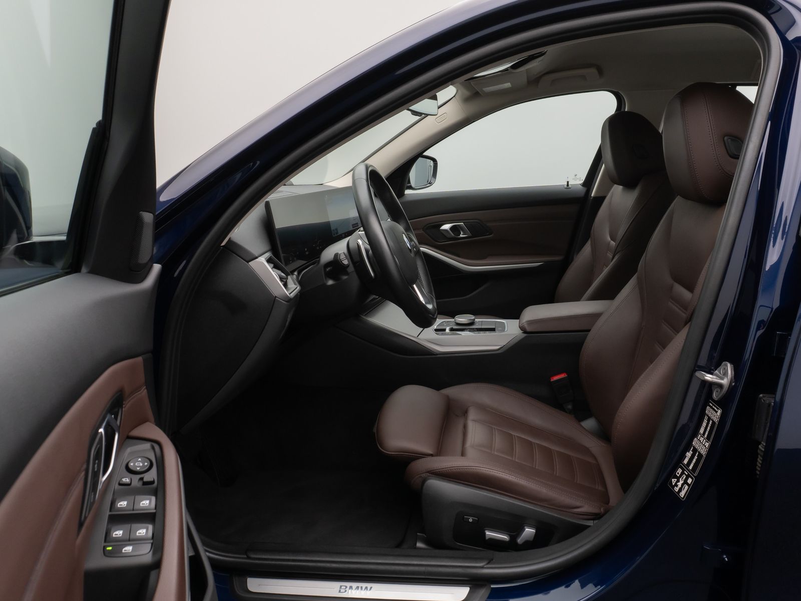 Fahrzeugabbildung BMW 320d xD Kamera HUD DAB Komfort Sport Individual