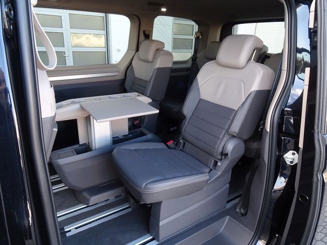 T7 Multivan 2.0 TDI DSG Life / Advanced