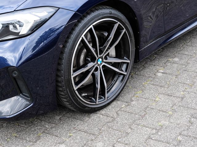 BMW 330, 2023 — 5