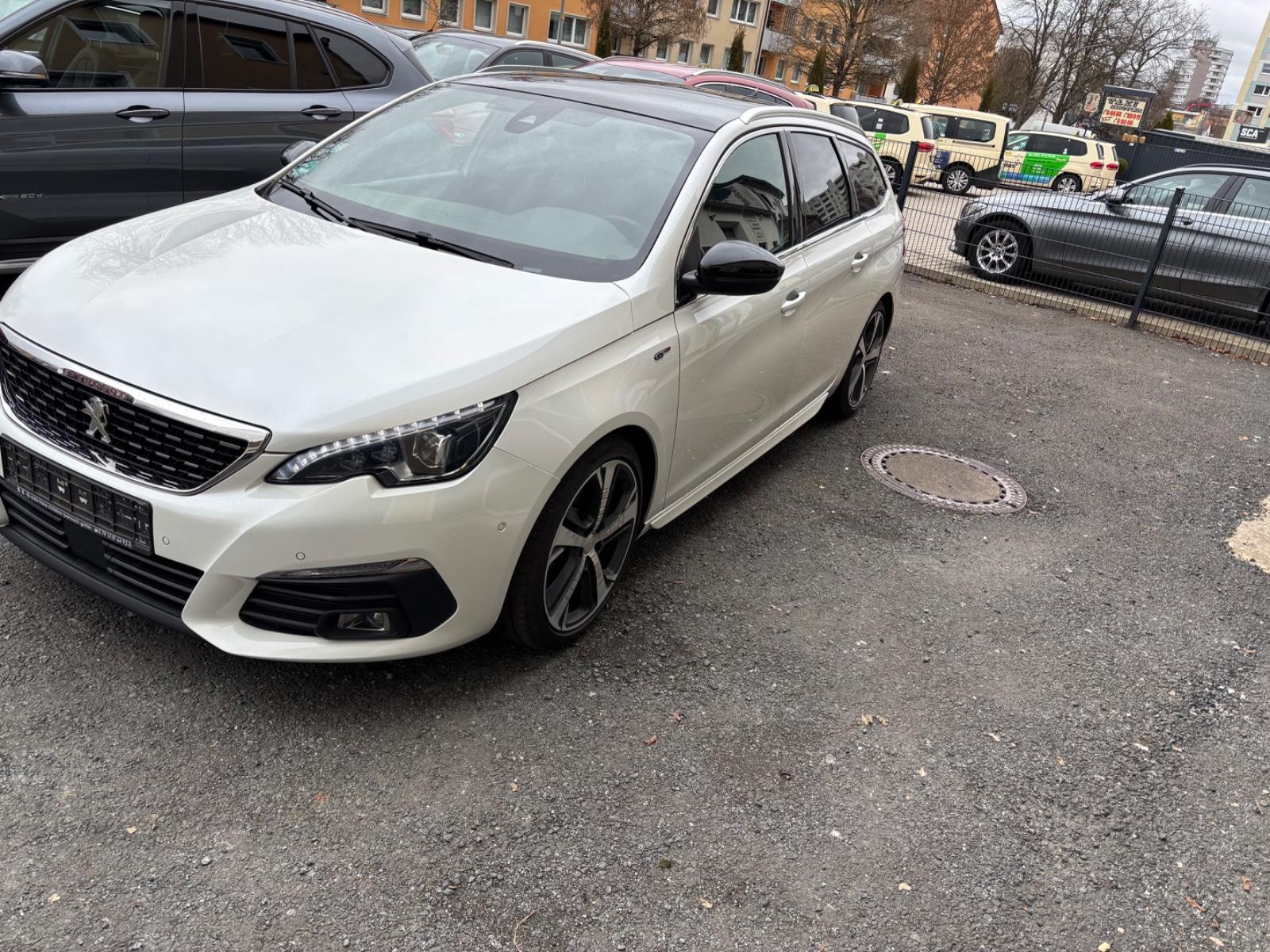 Peugeot 308 SW GT*MASSAGE*STANDHEIZUNG*KEYLESS*KAMERA