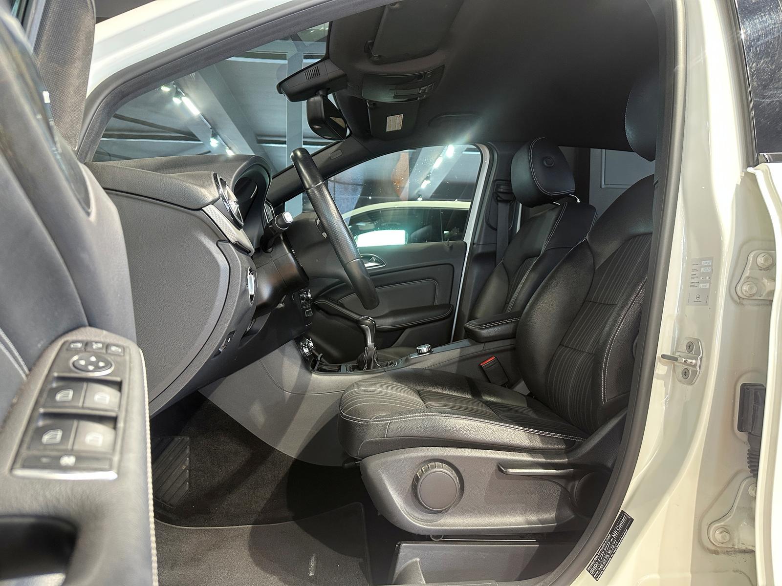 Mercedes-Benz B 180 AMG SPORTPAKET NIGHTPAKET SHZ 18"LM 1.HAND